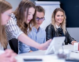 jobs_ausbildung_wirtschaft_2 | © © www.Lindner-Group.com