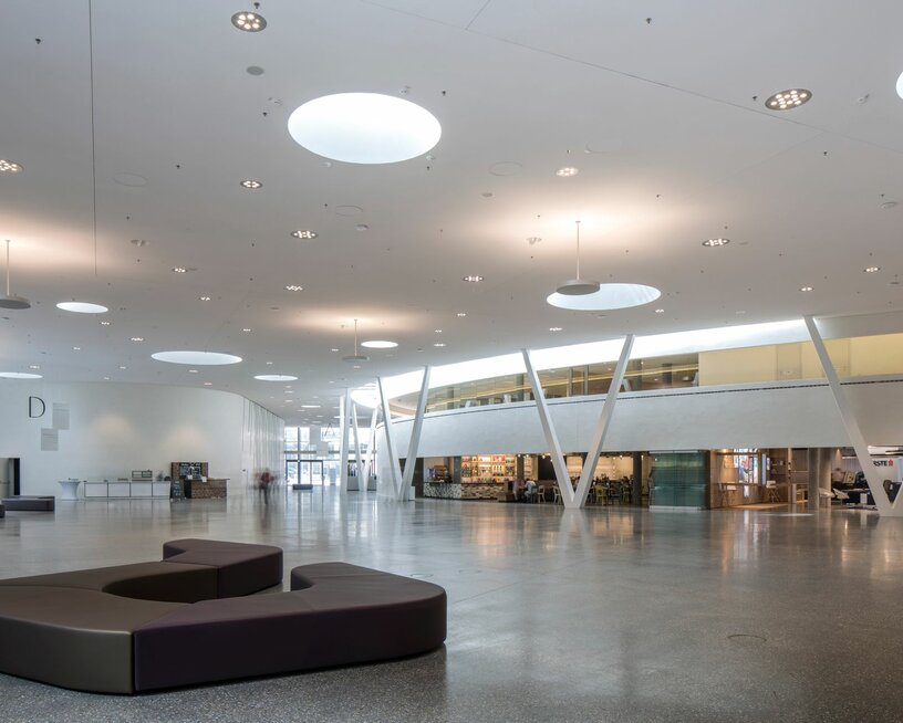 img_at_erste_campus_109