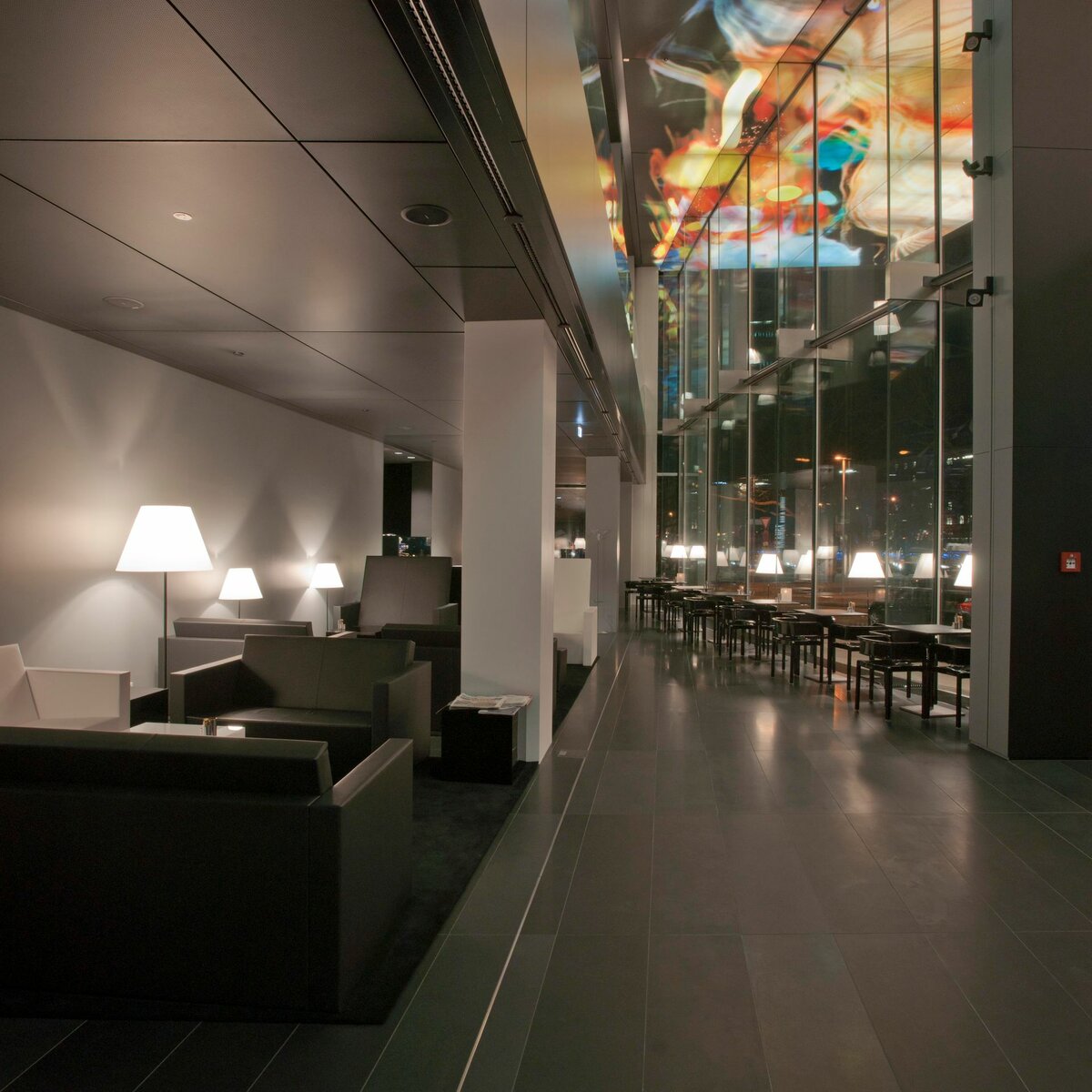 img_at_nouvel_tower_29