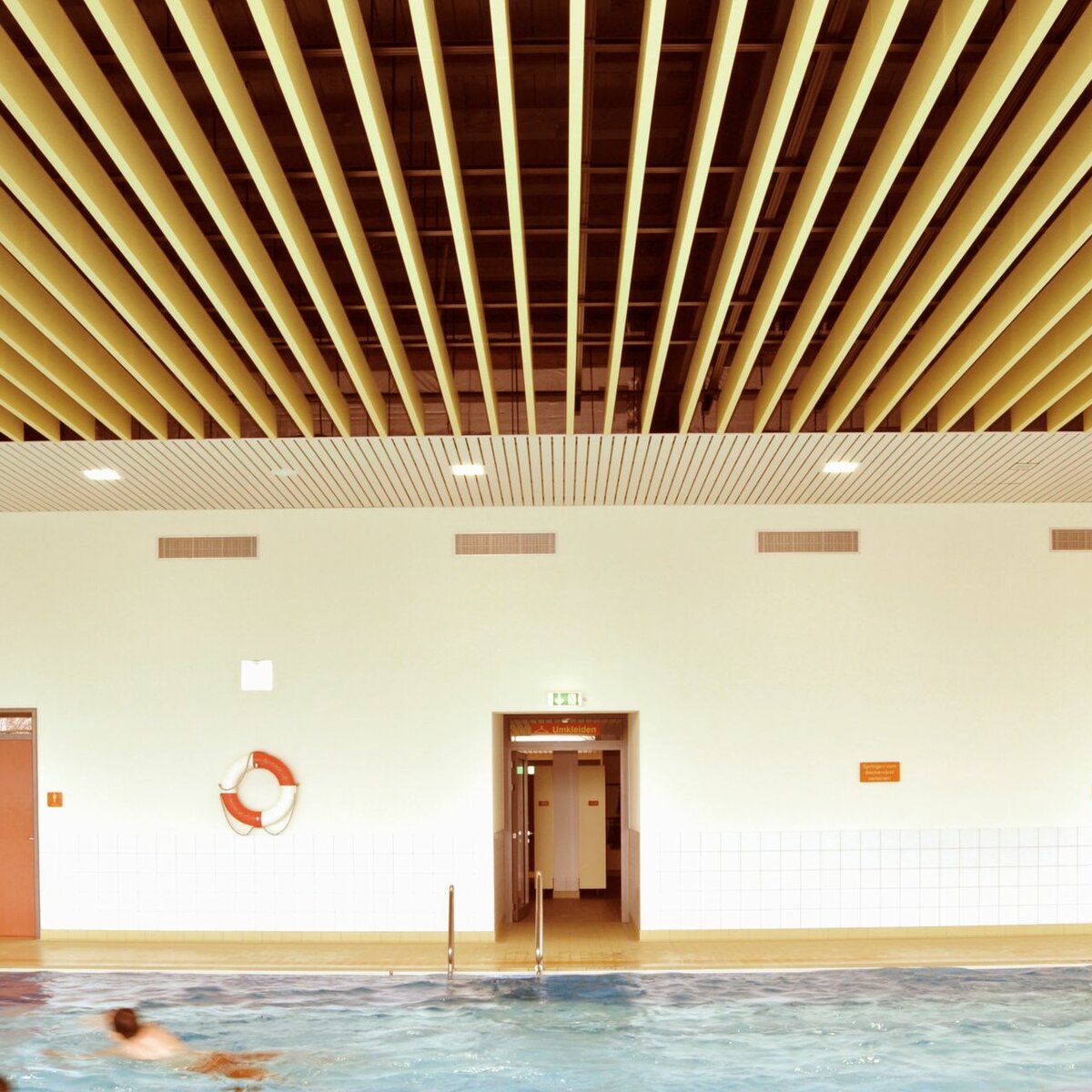 img_de_hallenbad_massing_02