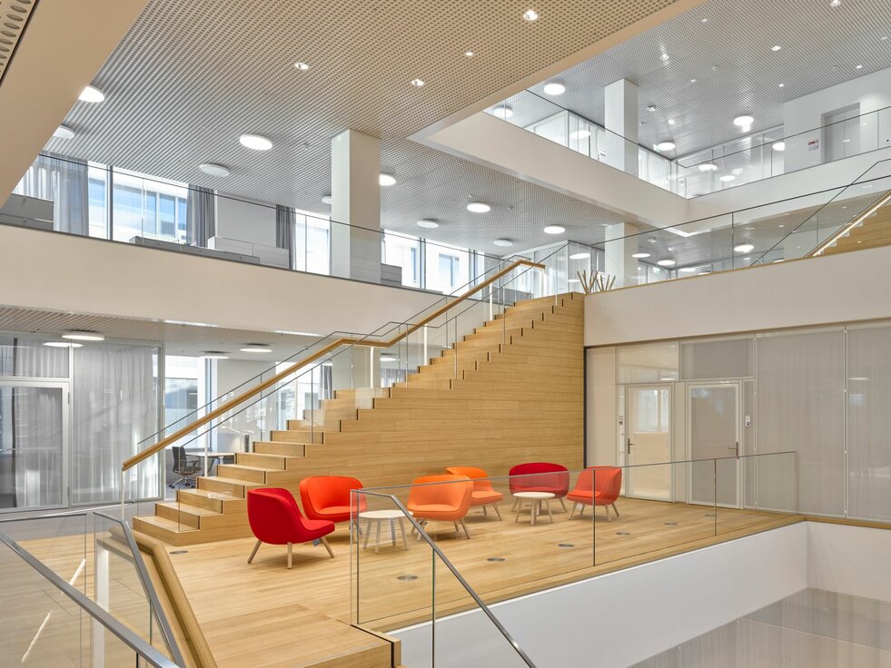 img_ch_h4it_44 img_ch_h4it_44