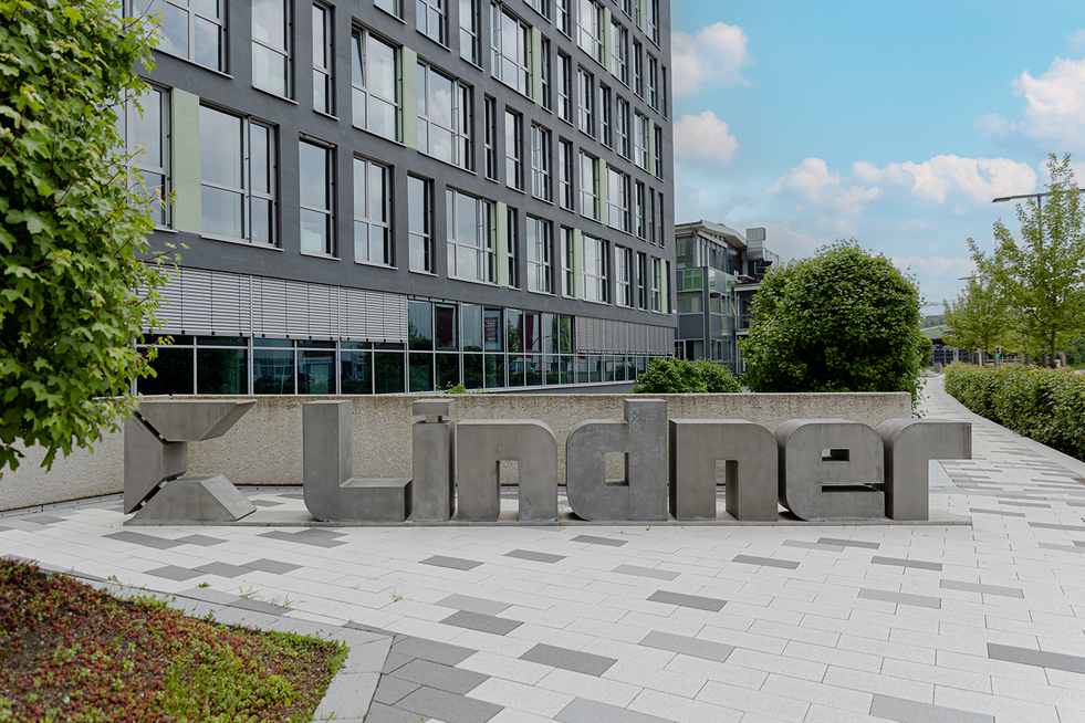 © www.Lindner-Group.com