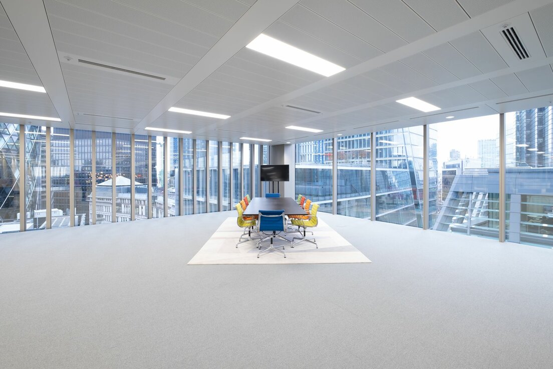 img_uk_70_st_mary_15 img_uk_70_st_mary_15