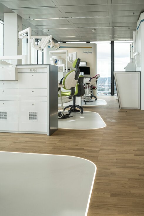 img_at_dentsply_sh_14