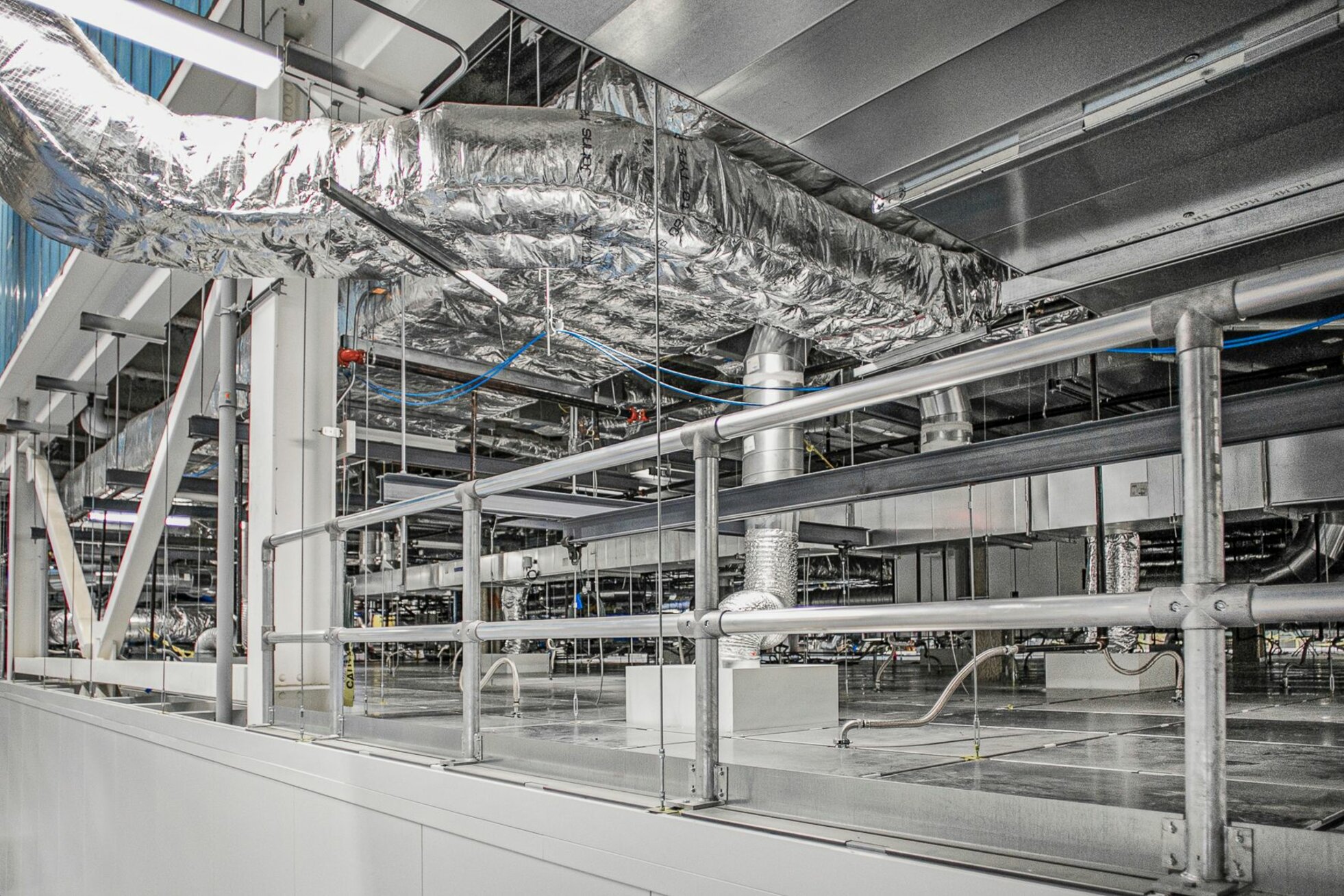 Fall Protection Ceiling │ Additional Equipment for Cleanroom Ceilings
