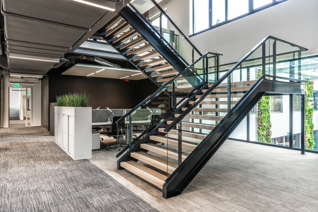 img_nl_mercedes_benz_9 img_nl_mercedes_benz_9