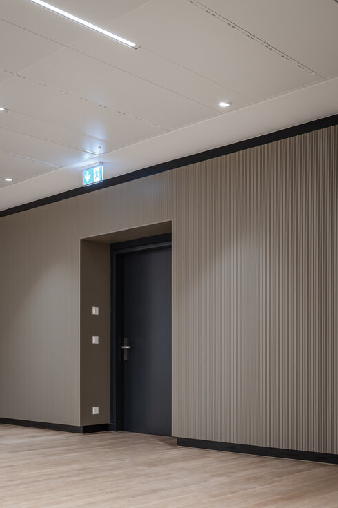 © © www.Lindner-Group.com © © www.Lindner-Group.com