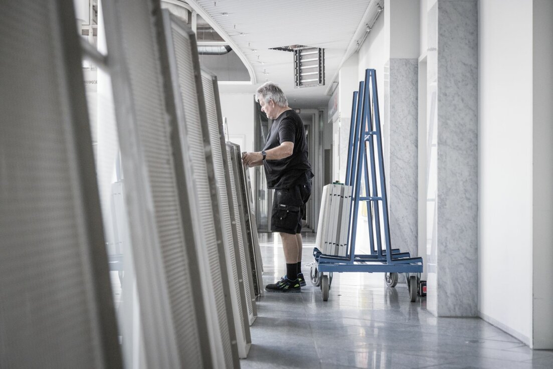 img-de-ergo-versicherungen-demontage-03 img-de-ergo-versicherungen-demontage-03