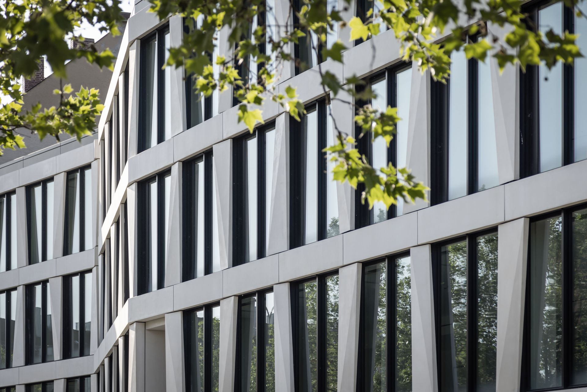 Facade │ Innovative Building Facades from Lindner