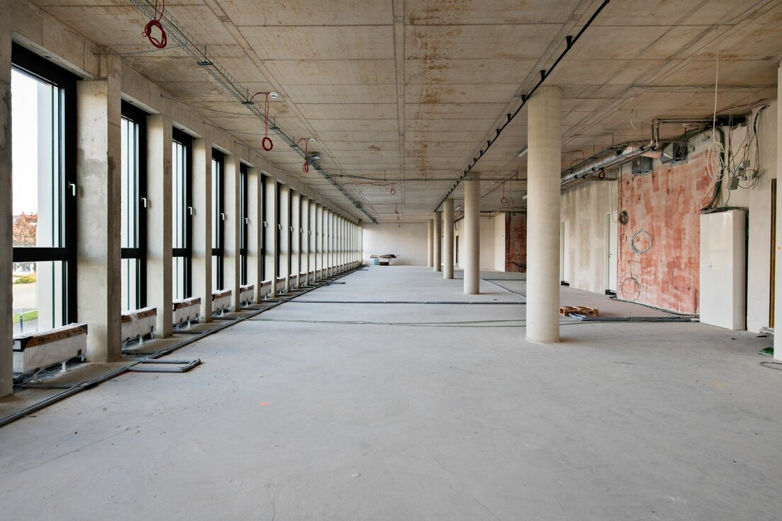 img-de-ms4-torhaus-expopark-hannover-02