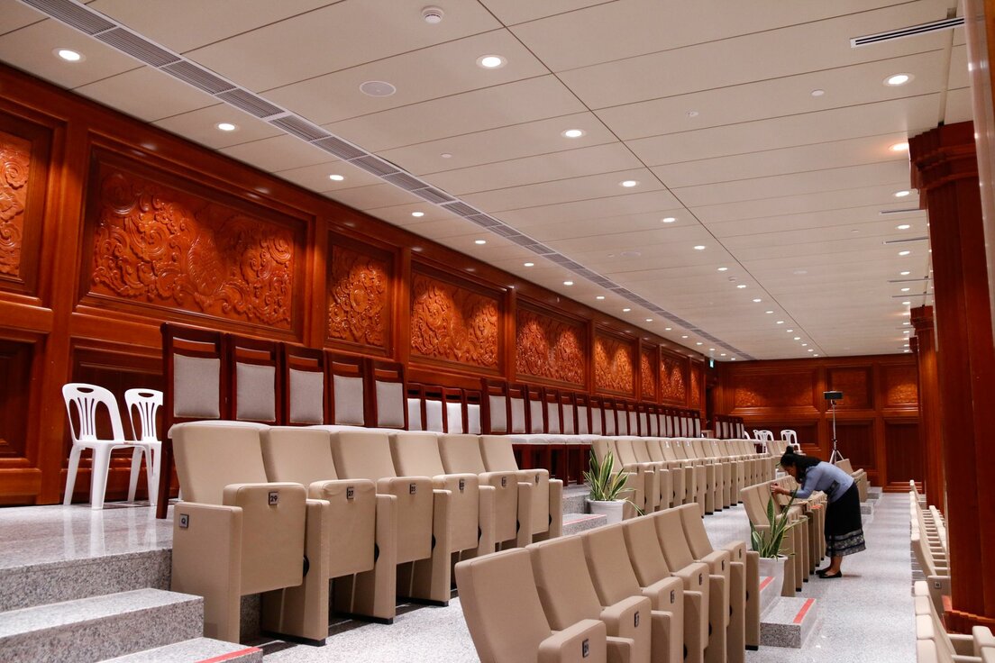 img-lao-parlament-laos-3