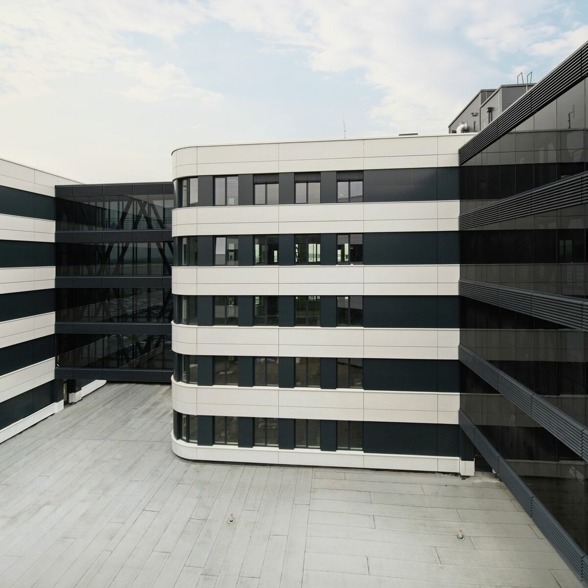 img-cz-skoda-laurin-klement-kampus-9