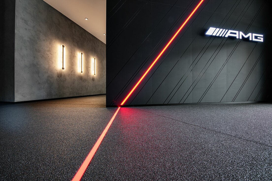 img-de-amg-brand-center-essen-44