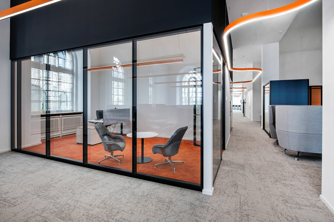 img-de-hapag-lloyd-ballindamm-hamburg-04