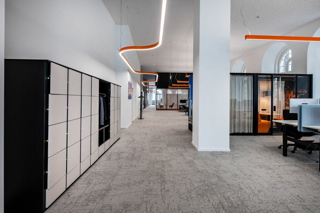 img-de-hapag-lloyd-ballindamm-hamburg-09