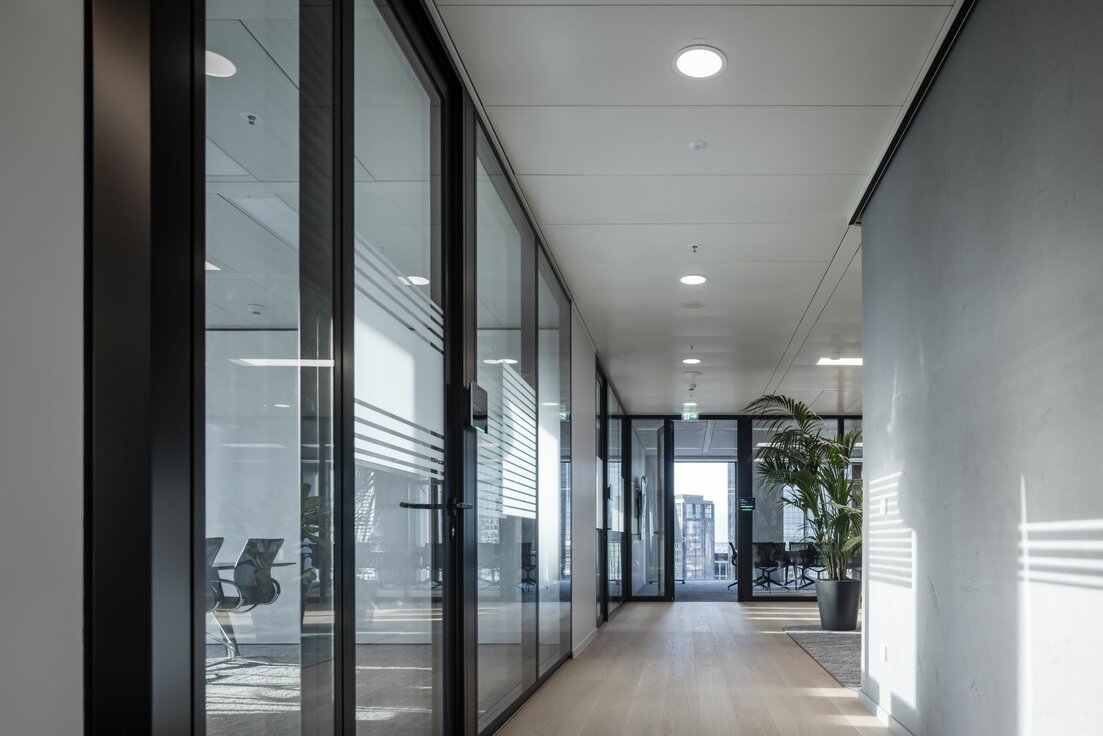 img-de-opernturm-frankfurt-25