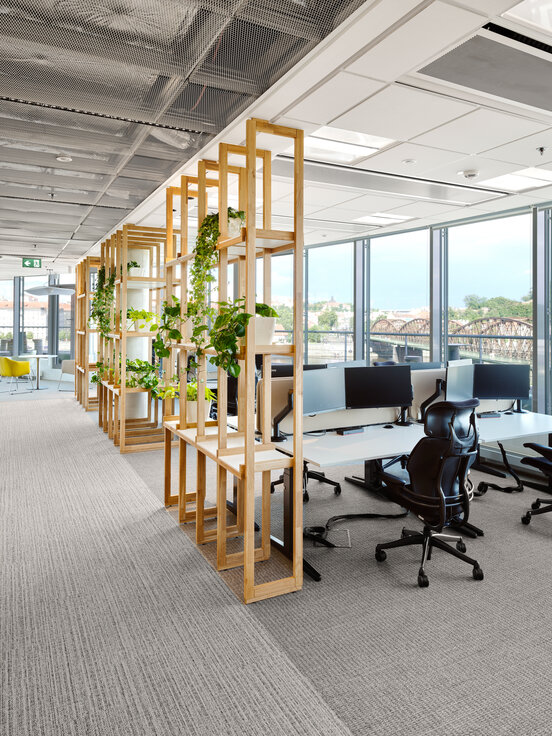 © © www.Lindner-Group.com