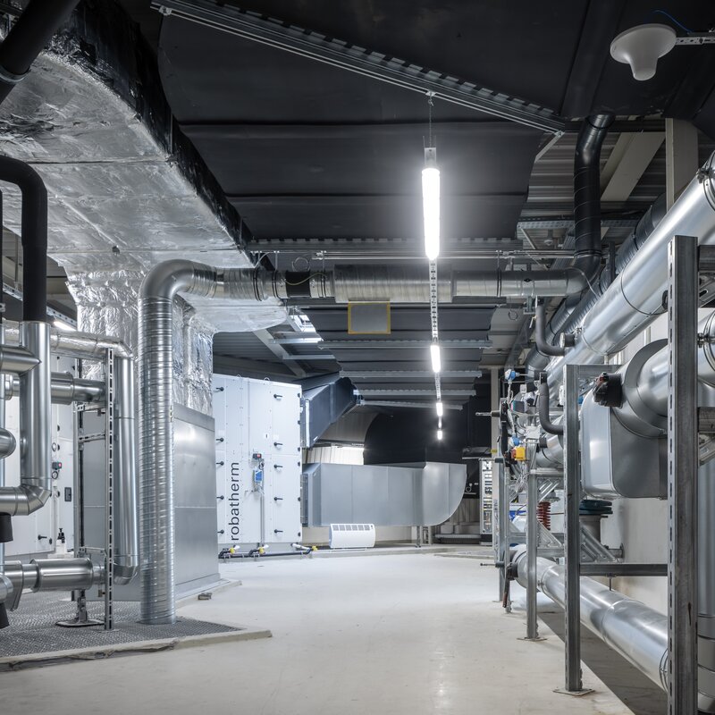 © © www.Lindner-Group.com © © www.Lindner-Group.com