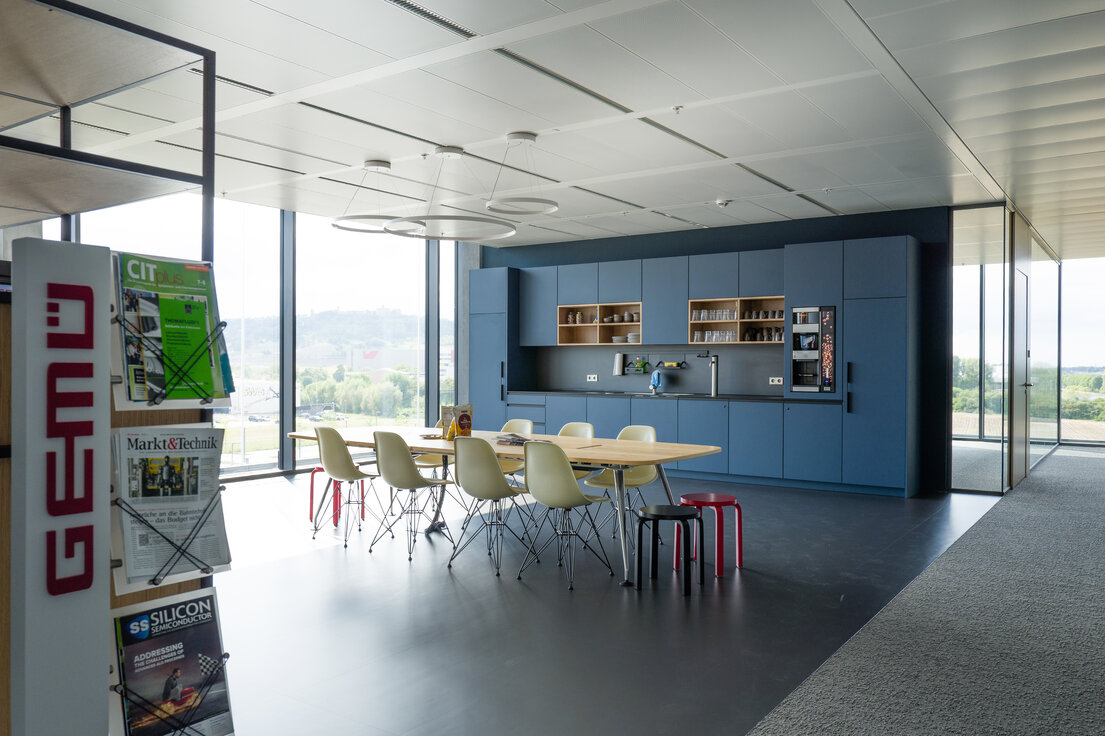 © © Bernhard Kahrmann 