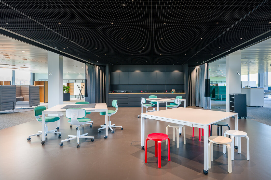 © © Bernhard Kahrmann 