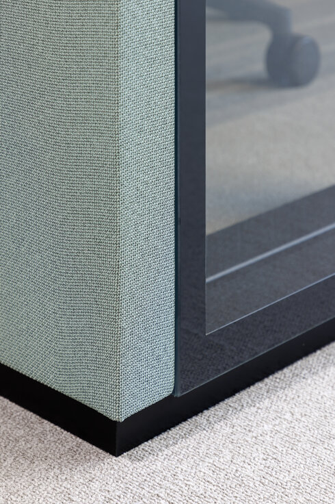 © © Nikolay Kazakov