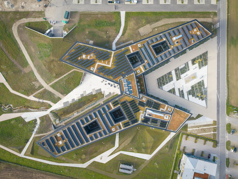 © © www.Lindner-Group.com