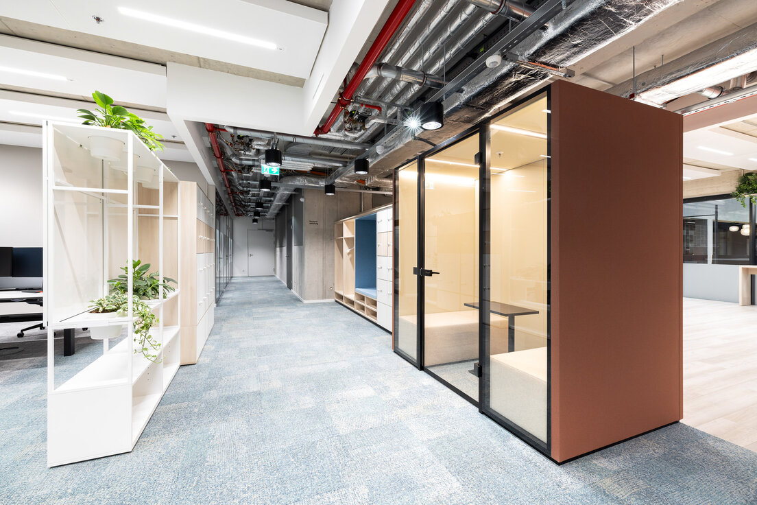 © © Nikolay Kasakov 