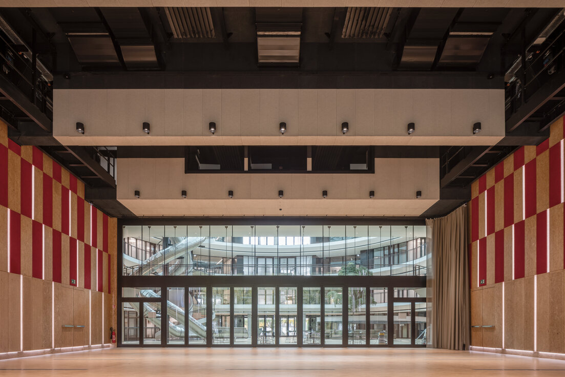 © © www.Lindner-Group.com