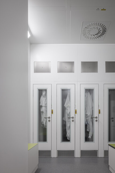 © © www.Lindner-Group.com © © www.Lindner-Group.com