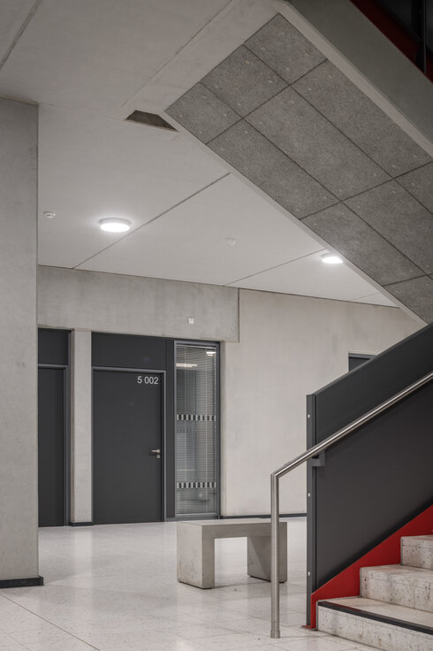 © © www.Lindner-Group.com © © www.Lindner-Group.com