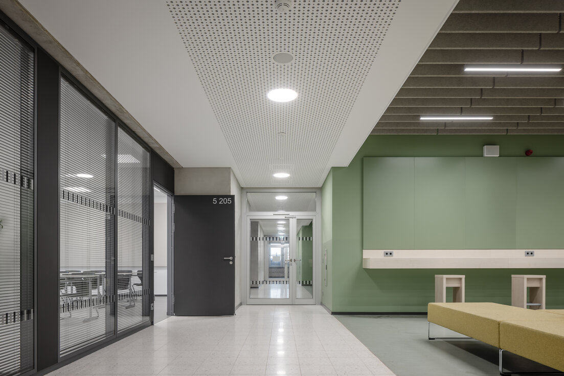 ©  © www.Lindner-Group.com