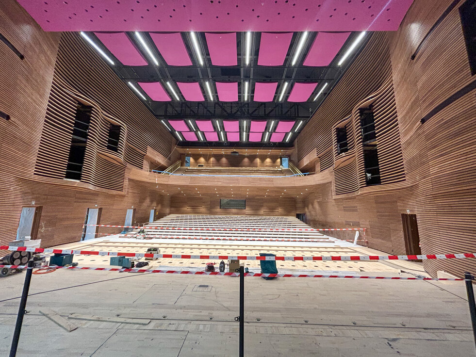 © © www.Lindner-Group.com © © www.Lindner-Group.com